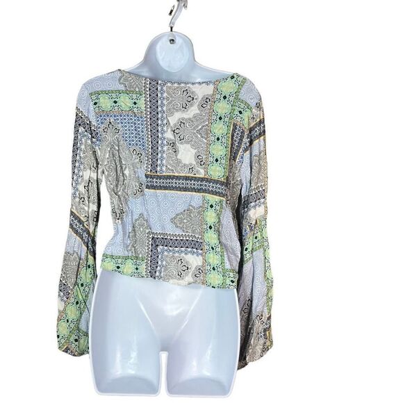 Altar’d State Boho Tie Front Bell Sleeve Blouse Size Small - Picture 5 of 7
